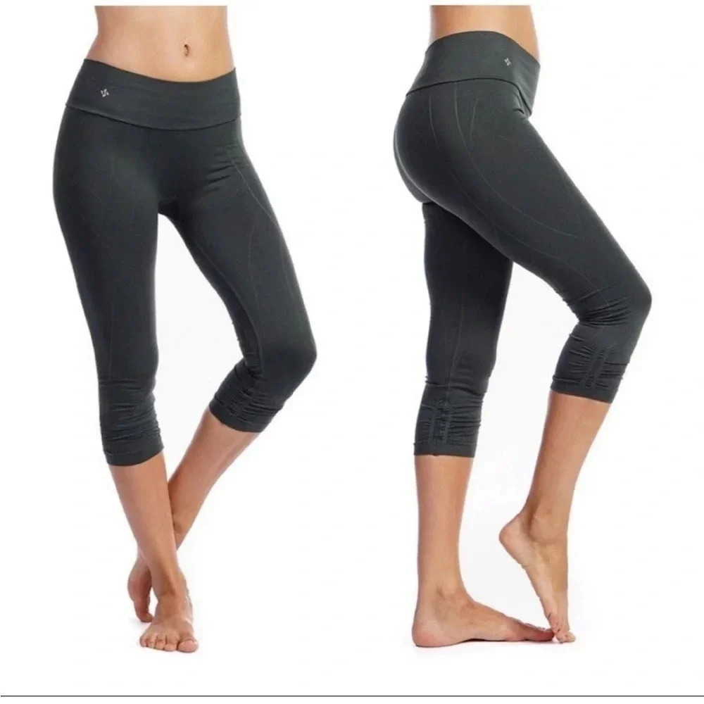 Nux Mesa Capri Legging Charcoal Gray Fitted Seamless L Low‎ Rise